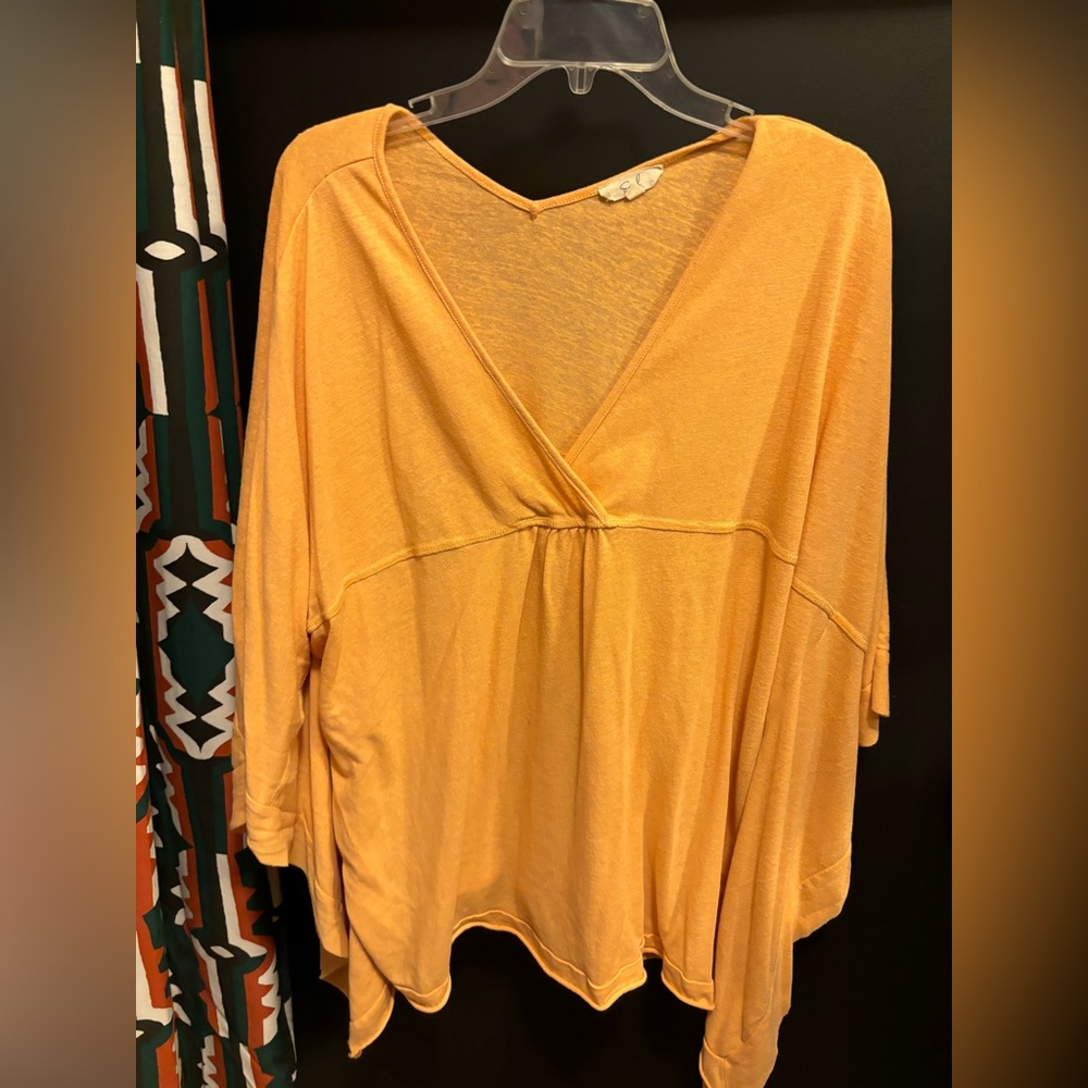 Batwing tunic top